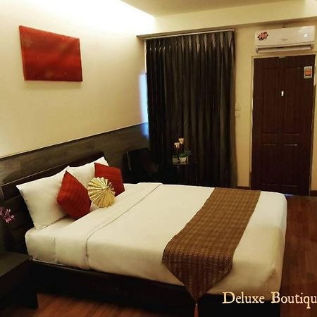 Maninarakorn Hotel Чиангмай Экстерьер фото