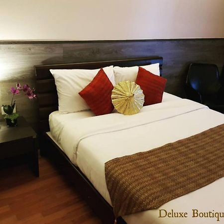 Maninarakorn Hotel Чиангмай Экстерьер фото